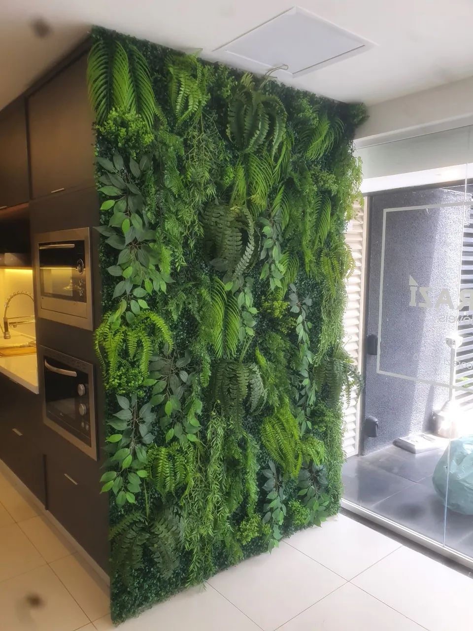 Jardim Vertical artificial e Muro Inglês 
