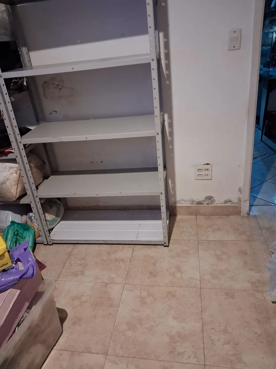 Prateleiras de aço para comercio. - Foto 2