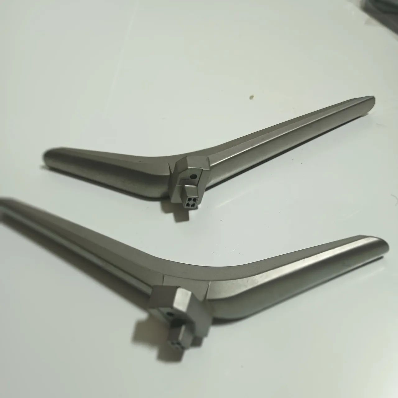 Base ( Pé )TV TCL43S3900