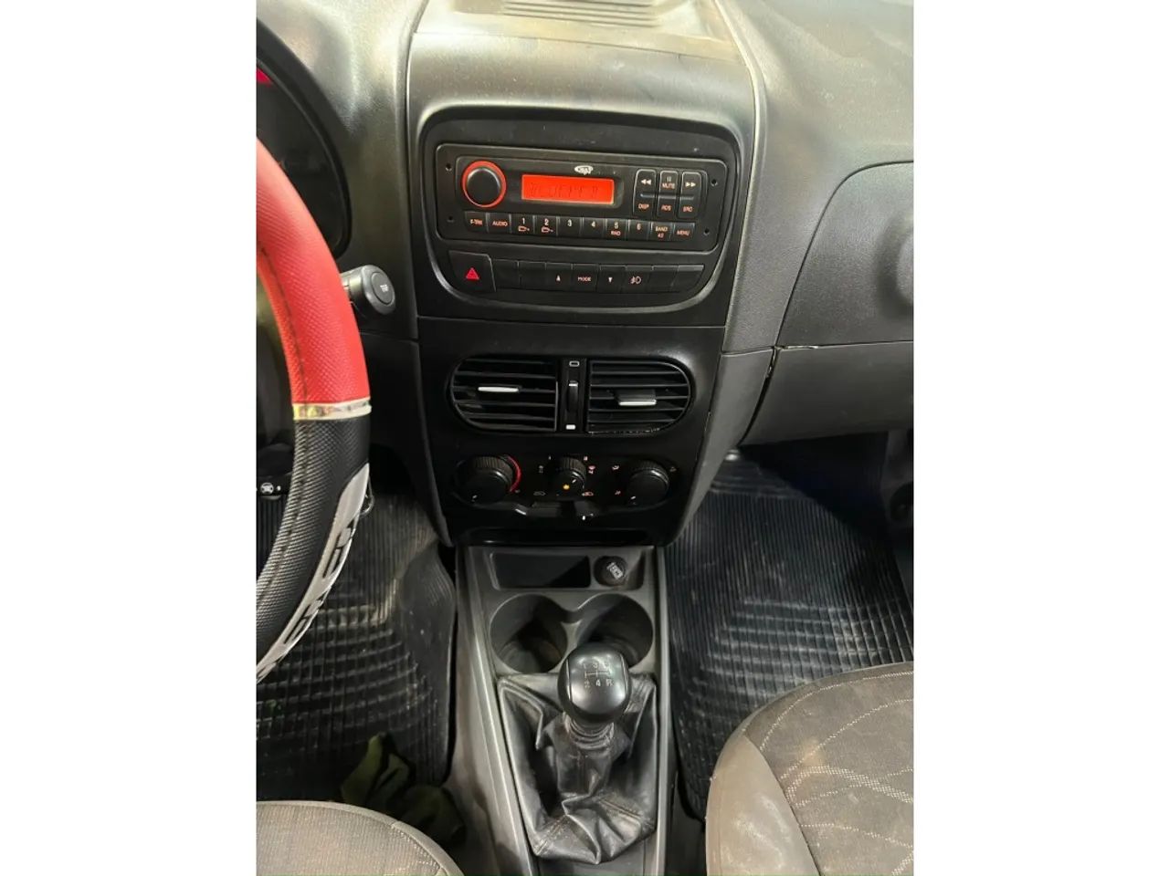 Fiat Strada Working Celeb.1.4 Fire Flex 8V CD 2015 - Foto 5