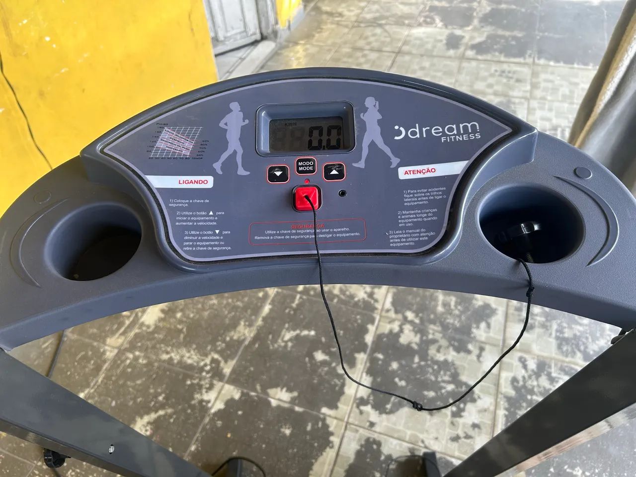 Esteira Elétrica Dream Fitness DR 1600