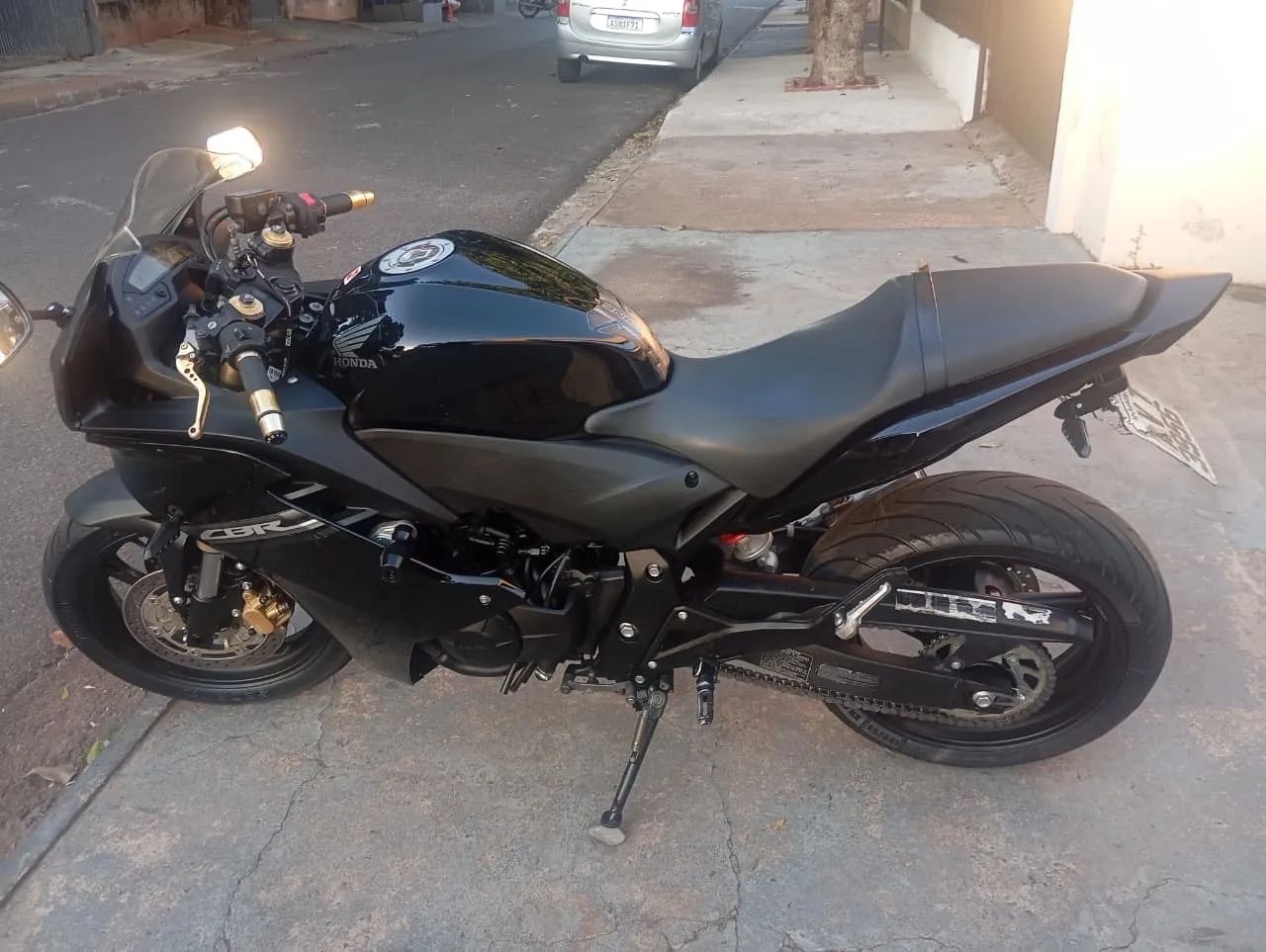 CBR 600F - Foto 3