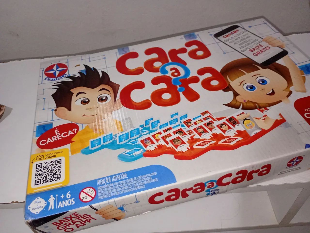 Jogo de tabuleiro Cara a Cara