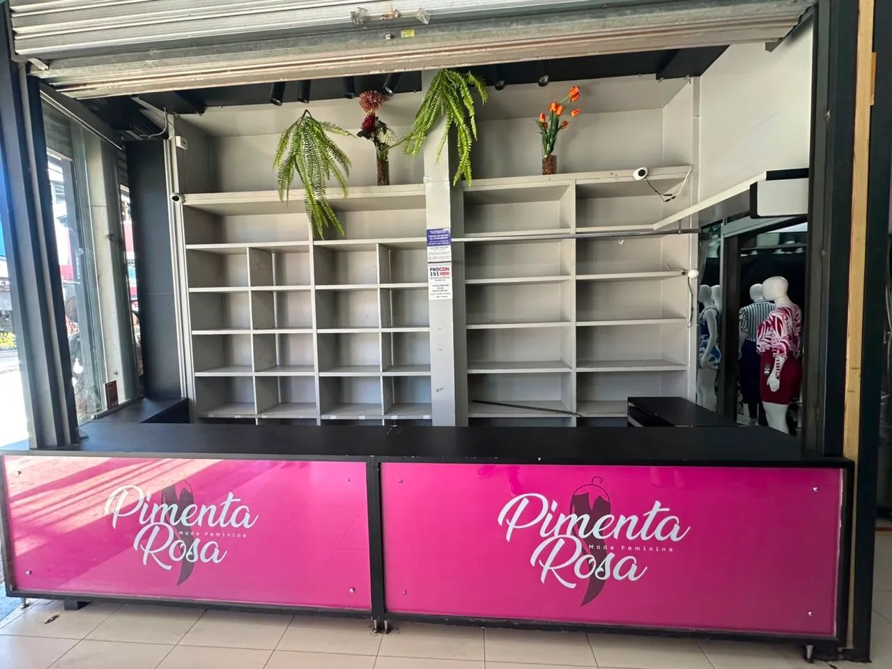 Loja de Porta em frente ao hotel Mega Moda  - Foto 3