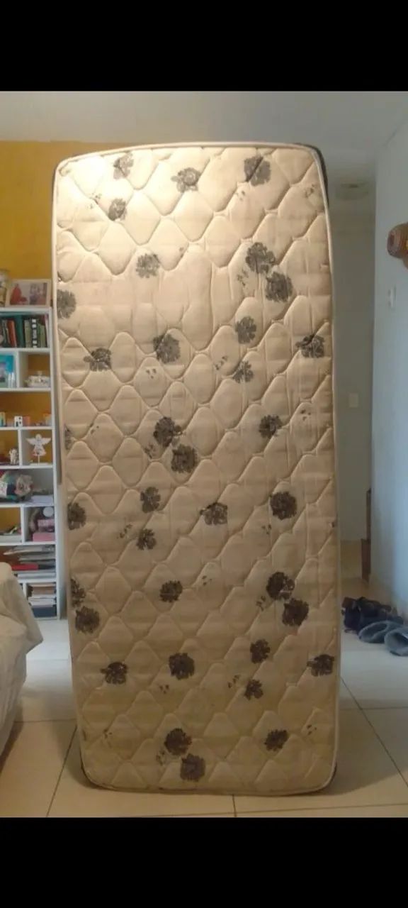Cama de solteiro 