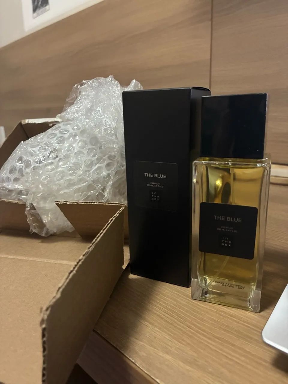 Perfume The Blue Premium - In the Box