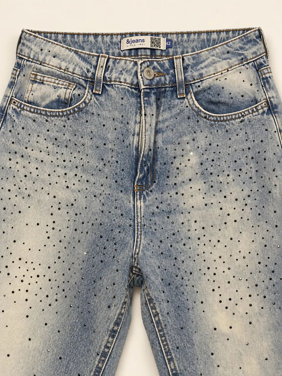 Calça jeans com brilho 