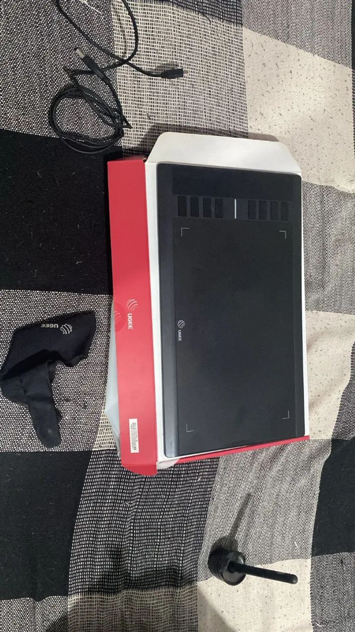 Mesa Digitalizador ugee m708