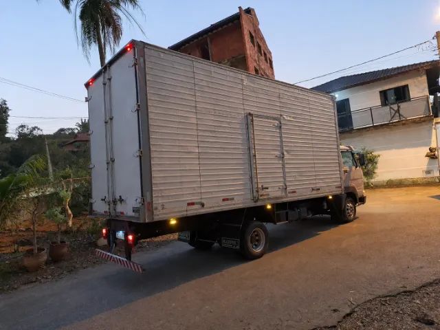 VW Delivery 9-150 (2011) c/ Ar e Baú - Foto 5
