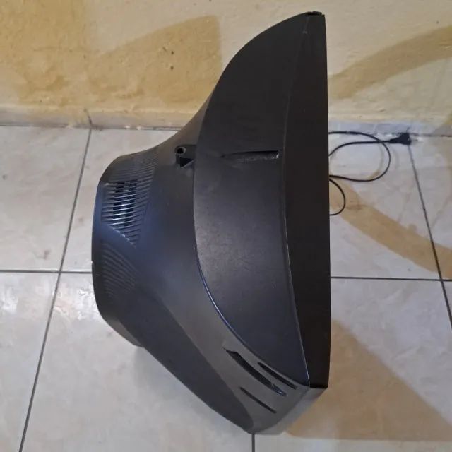 Tv de Tubo 21 Polegadas Slim com defeito. Possui porta de vídeo componente para Games; - Foto 5