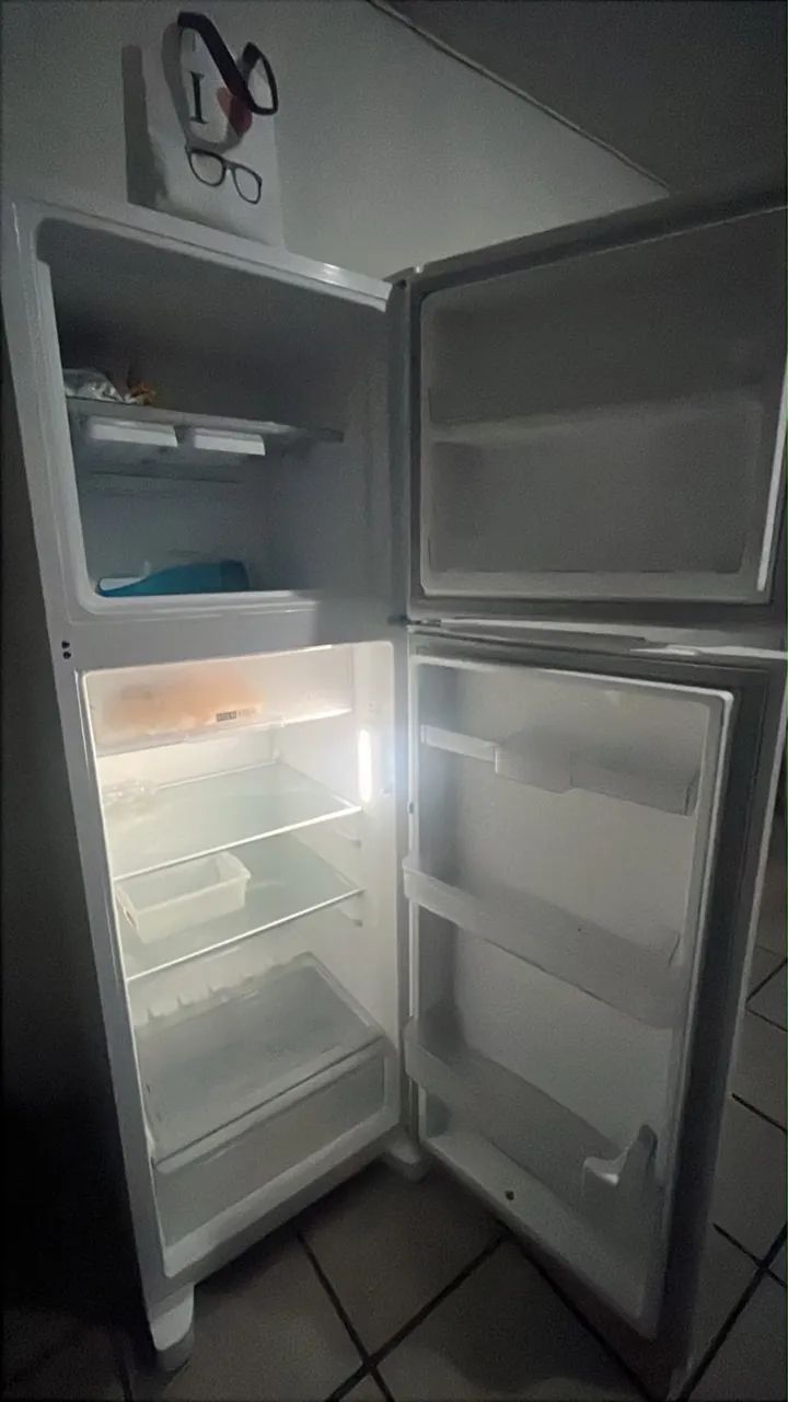 Geladeira Brastemp 415L