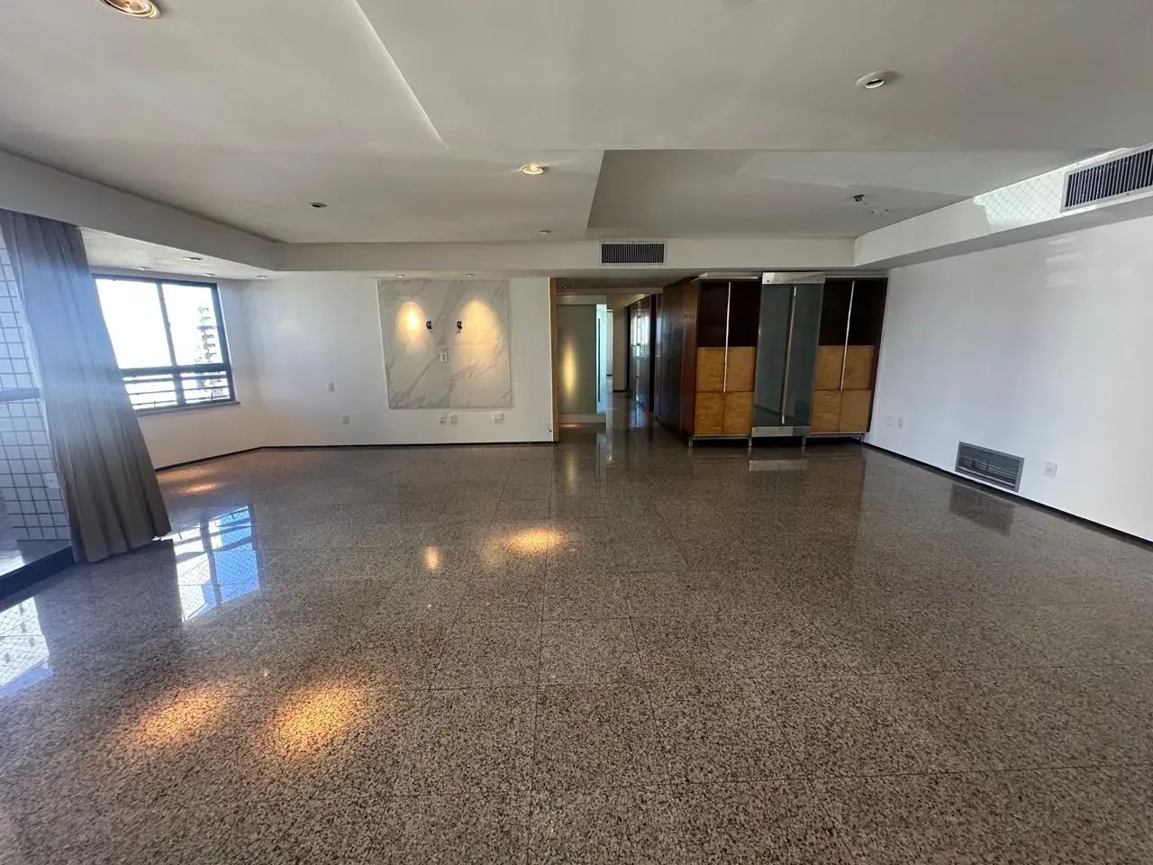 Apartamento com 203m² para LOCAÇÃO no Guararapes - Foto 3