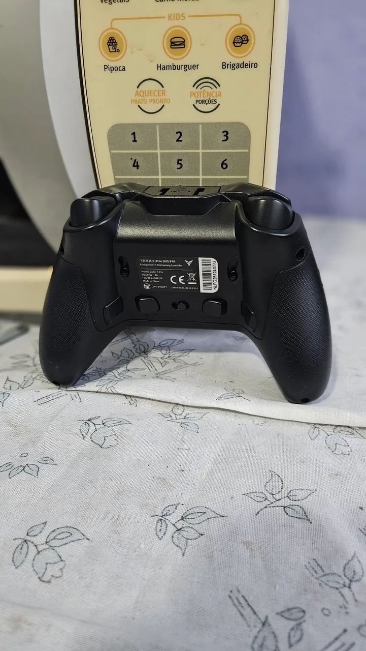 Flydigi Vader 4 Pro - Foto 2