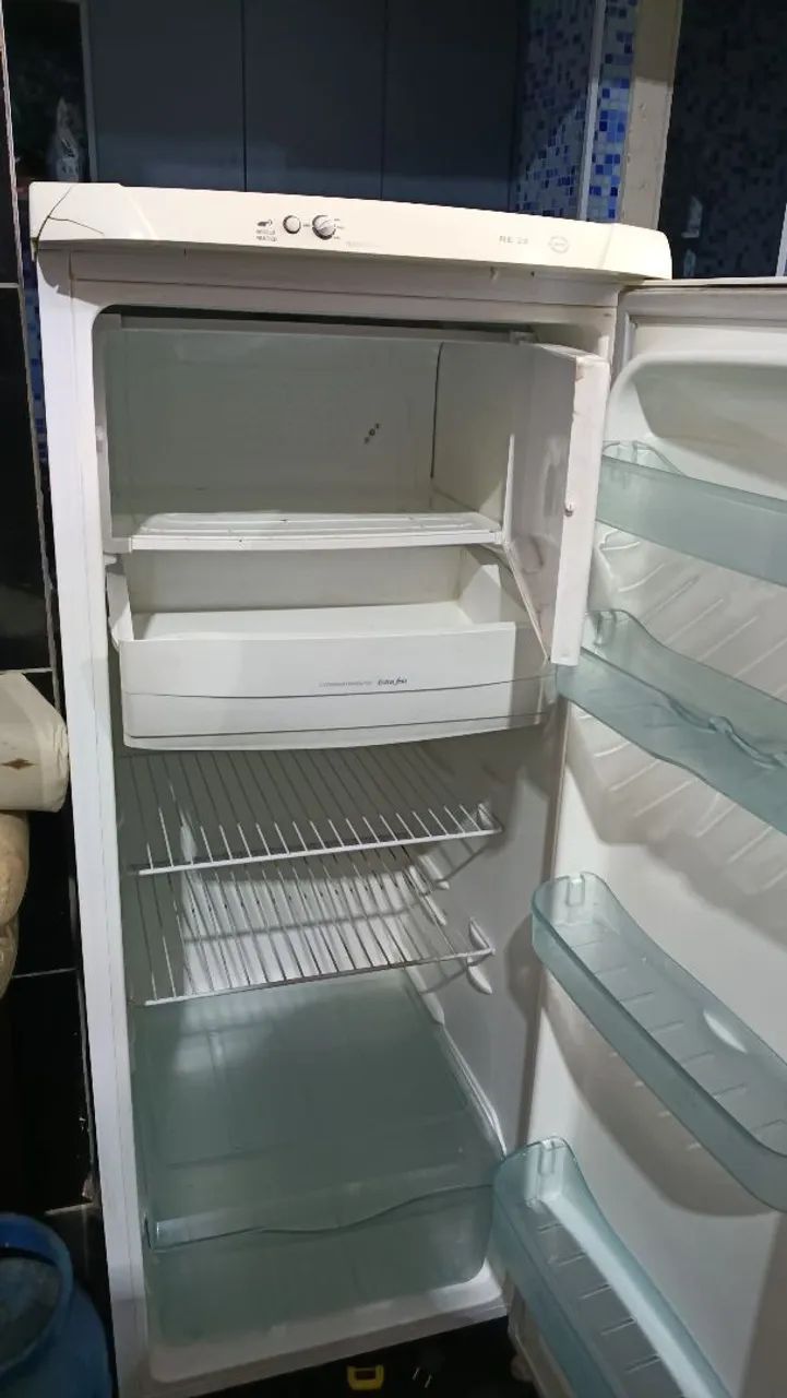Electrolux RE28 240L 127v - Foto 3