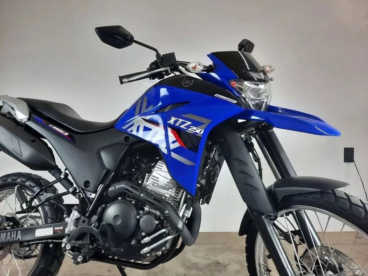 XTZ Lander 250 - Foto 2