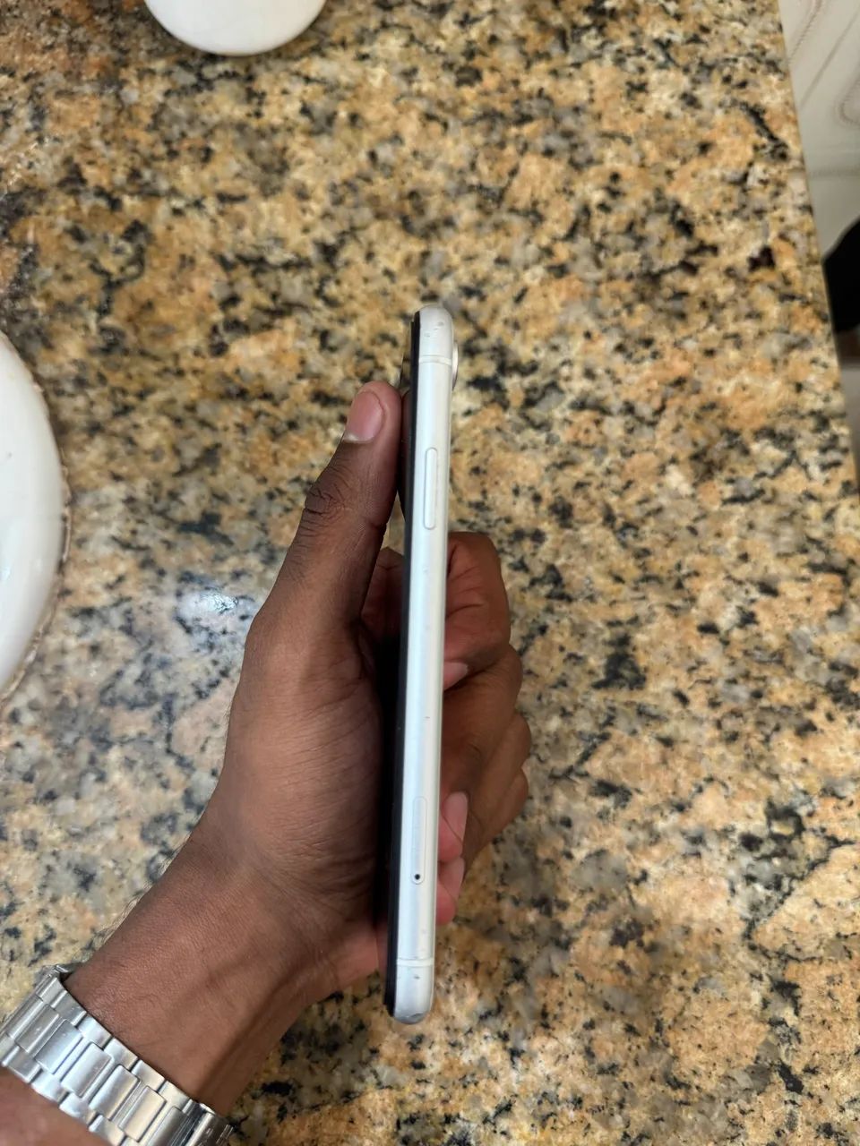 iPhone XR branco 64 GB - Foto 4