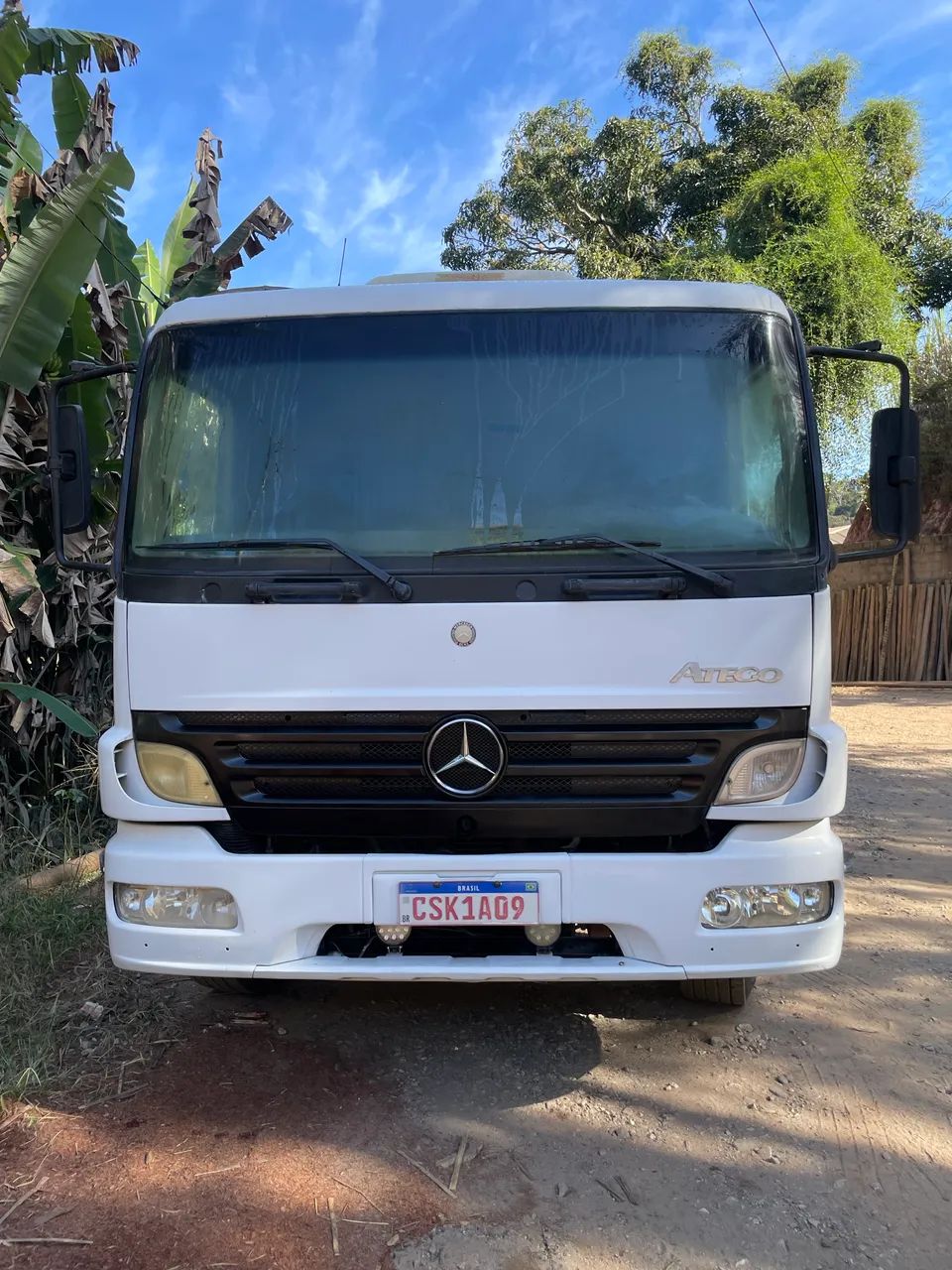 Atego 2425