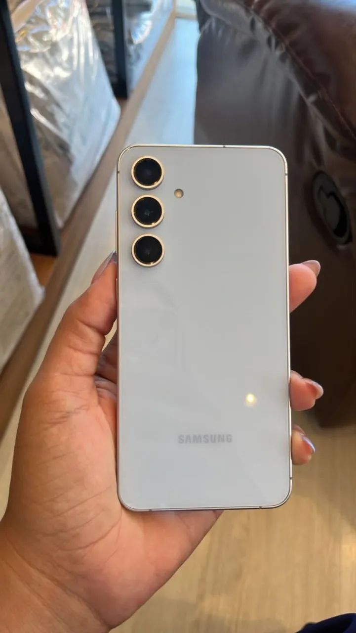 Vendo um celular da Samsung 