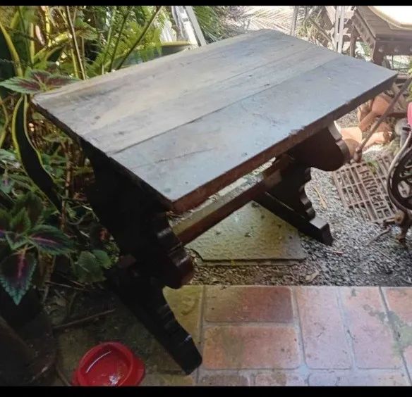 Rack em madeira maciça