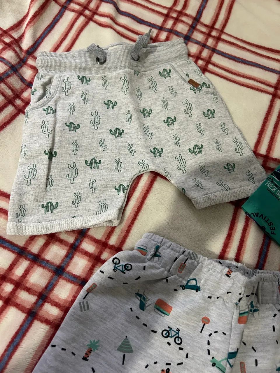 Kit com 3 bermudas infantis - tamanho 3 anos  - Foto 3
