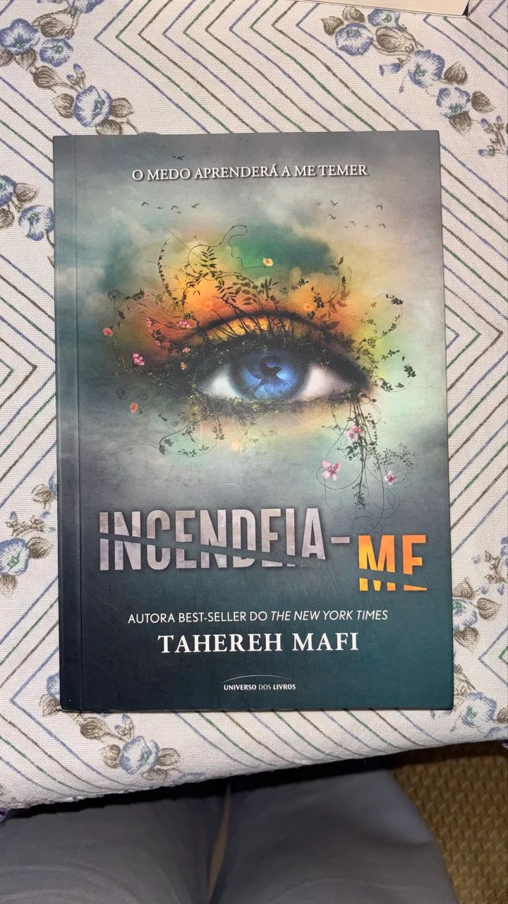 Livro Incendeia-me