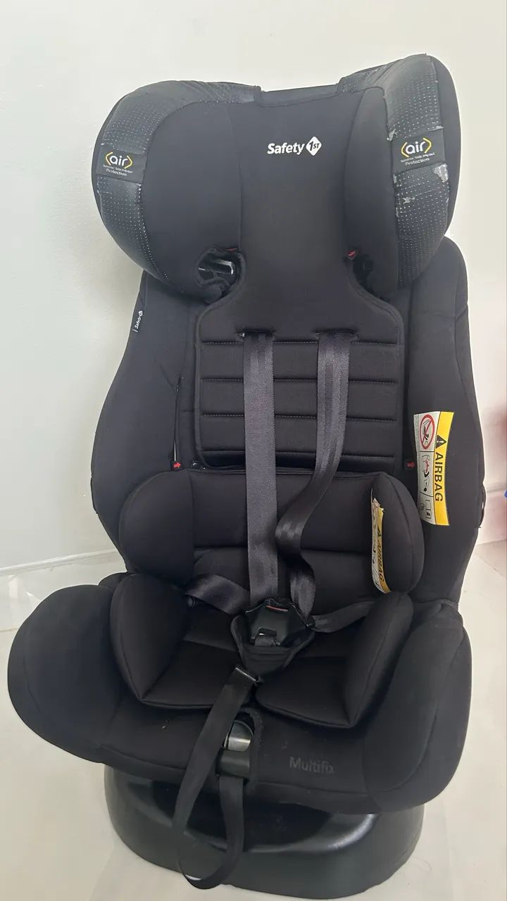 Vendo cadeirinha com um preço de tirar o fôlego.