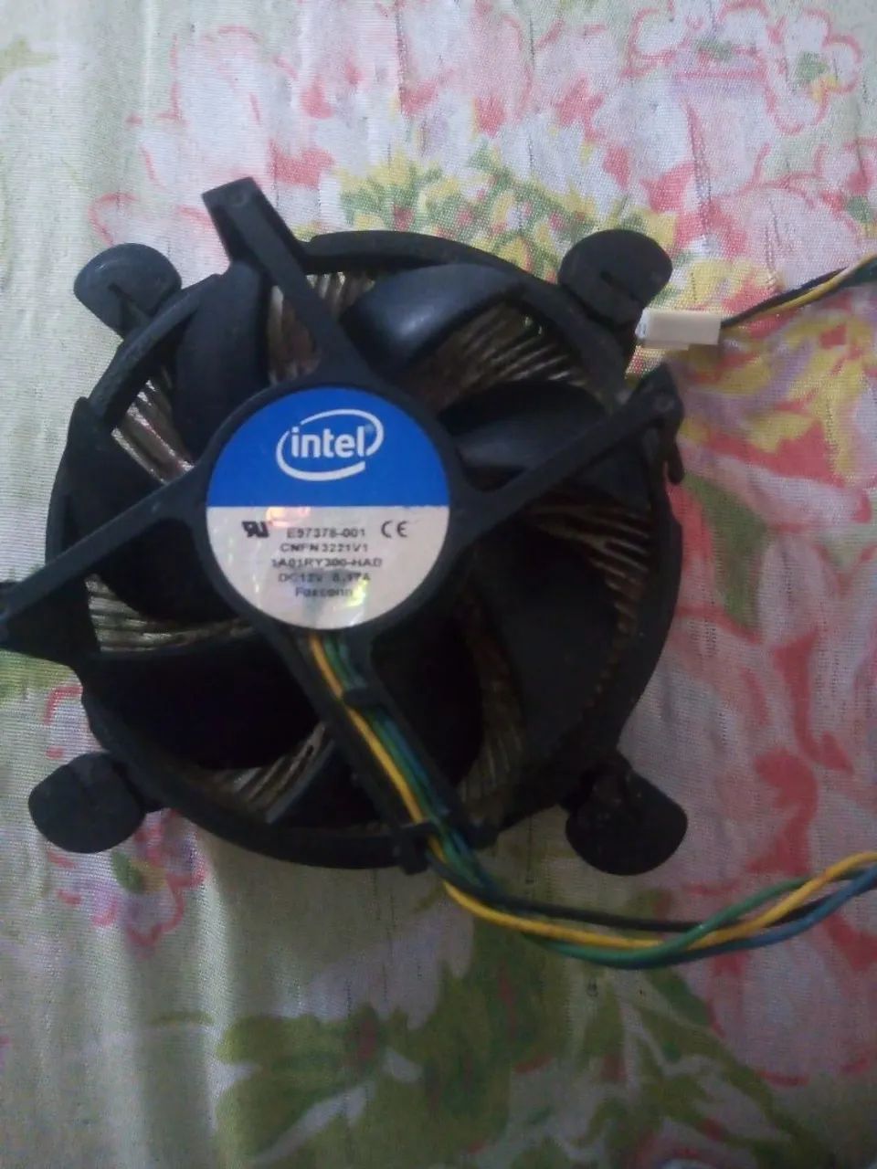 cooler box original da Intel (modelo específico E97378-001