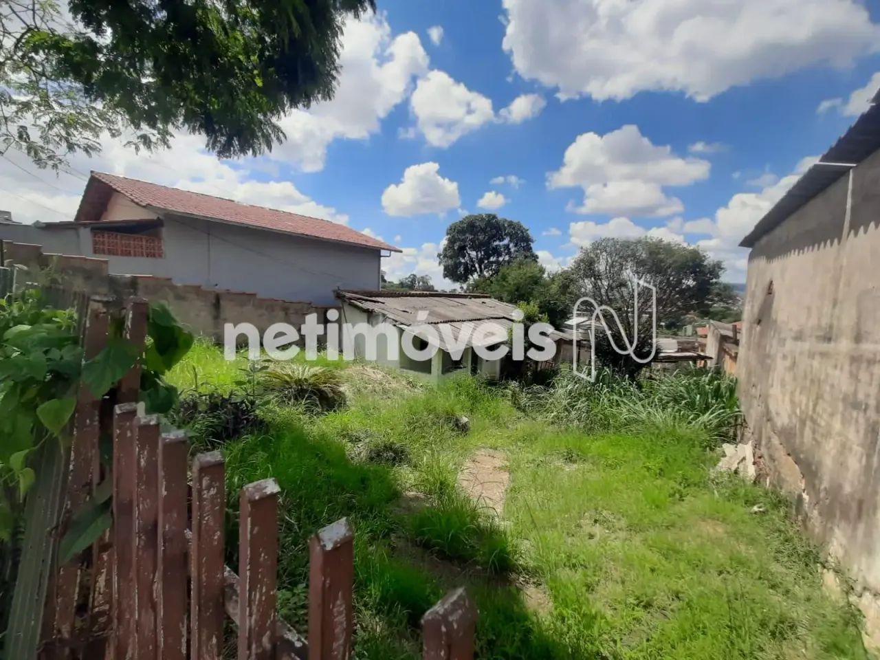 Lote no Camargos