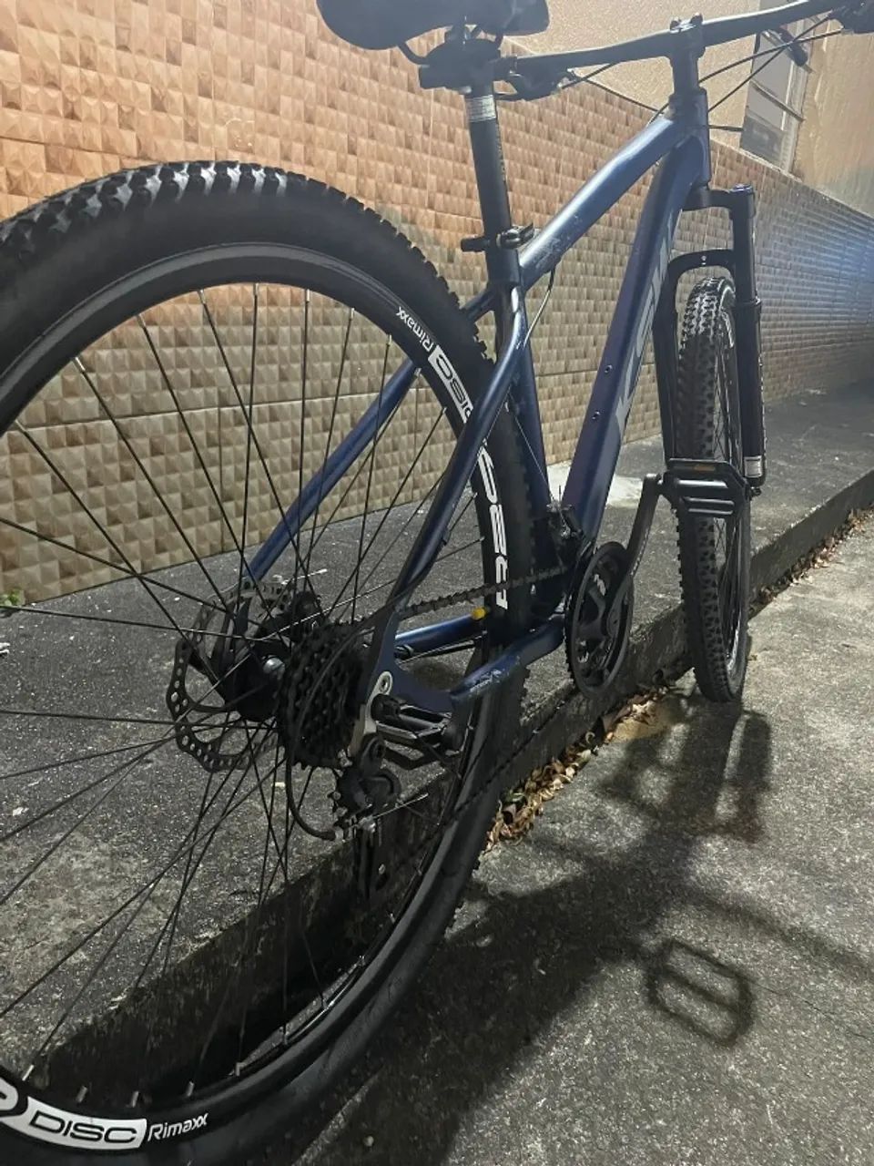 BICICLETA KSW COM APENAS 2 MESES DE USO - Foto 4