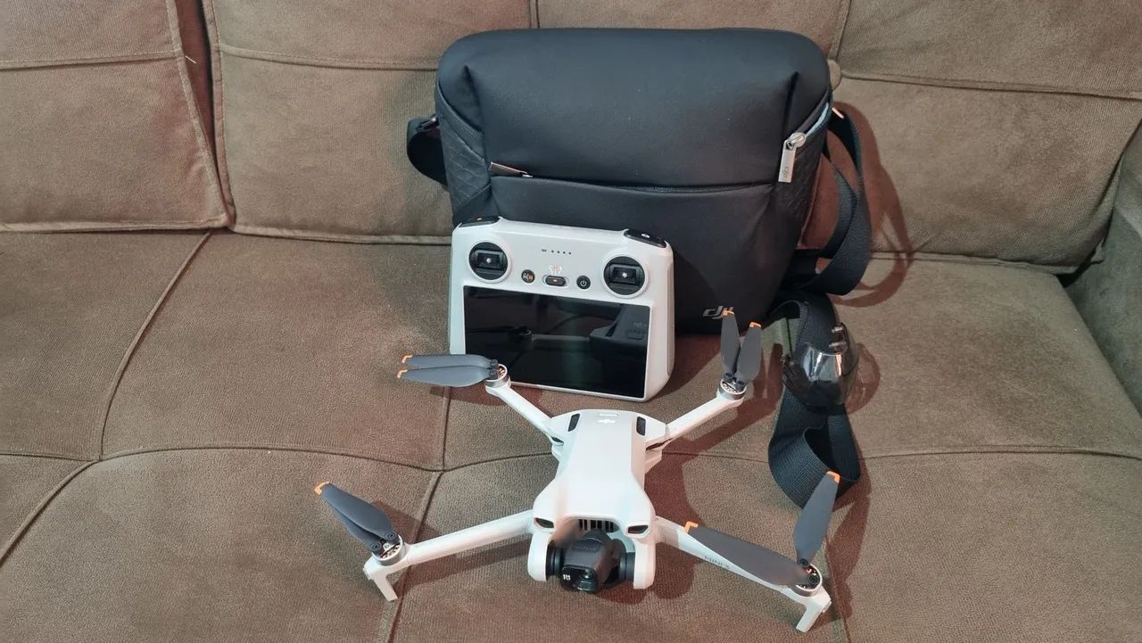 Dji mini 3,  controle com tela. - Foto 3