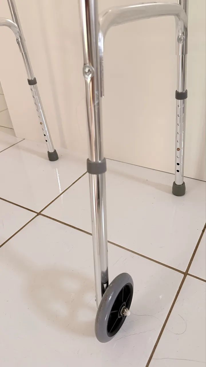 Andador com Rodinhas - Foto 3
