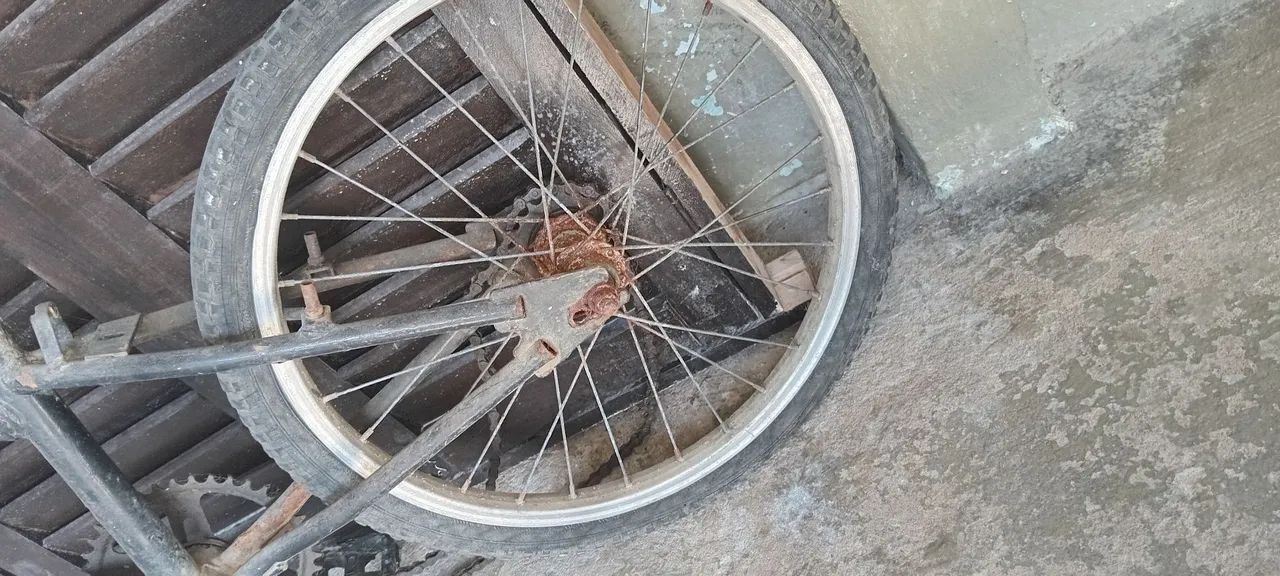 Bicicleta Aro 20  - Foto 2
