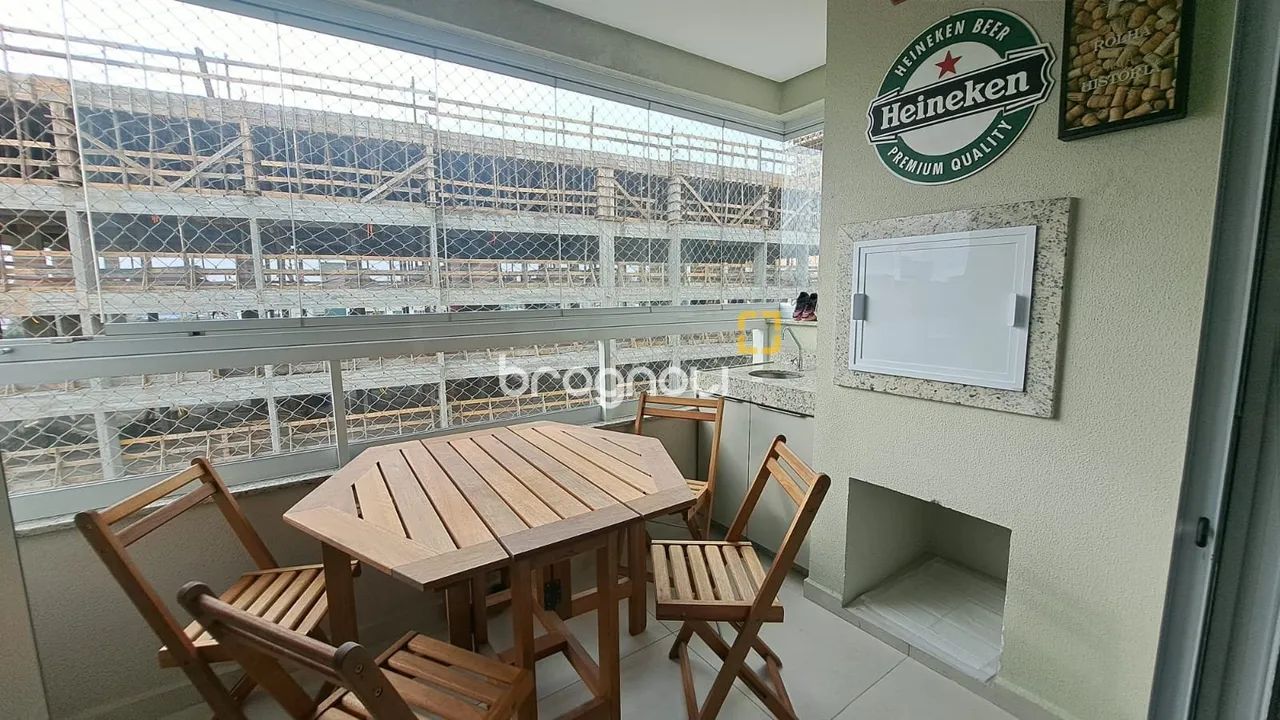 Apartamento 3 D. sendo 1 suíte, 4 vagas, no Abraão, Florianópolis SC - Foto 2