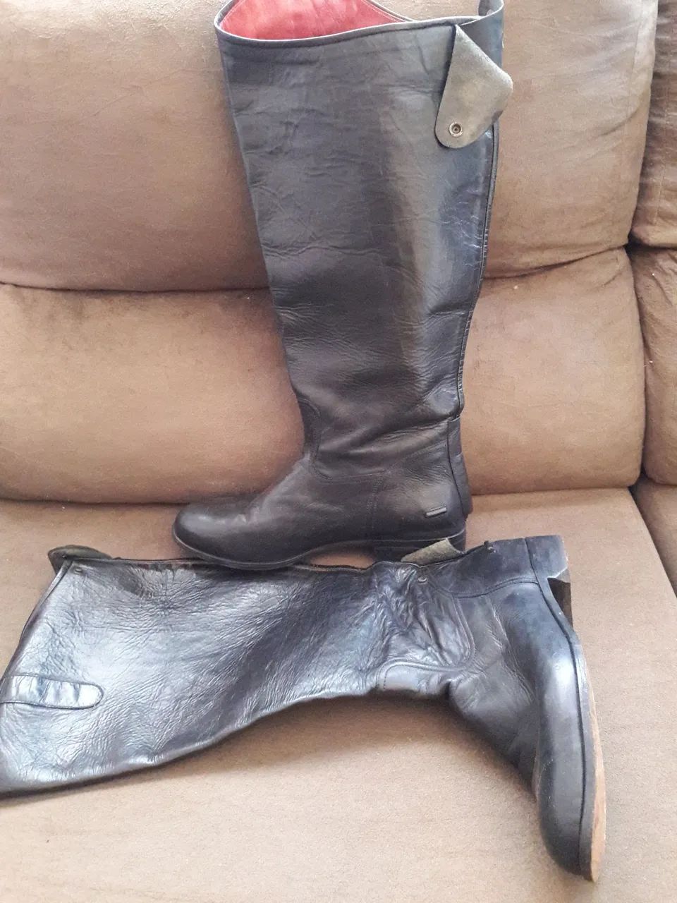 BOTA  MONTARIA TAMANHO 42