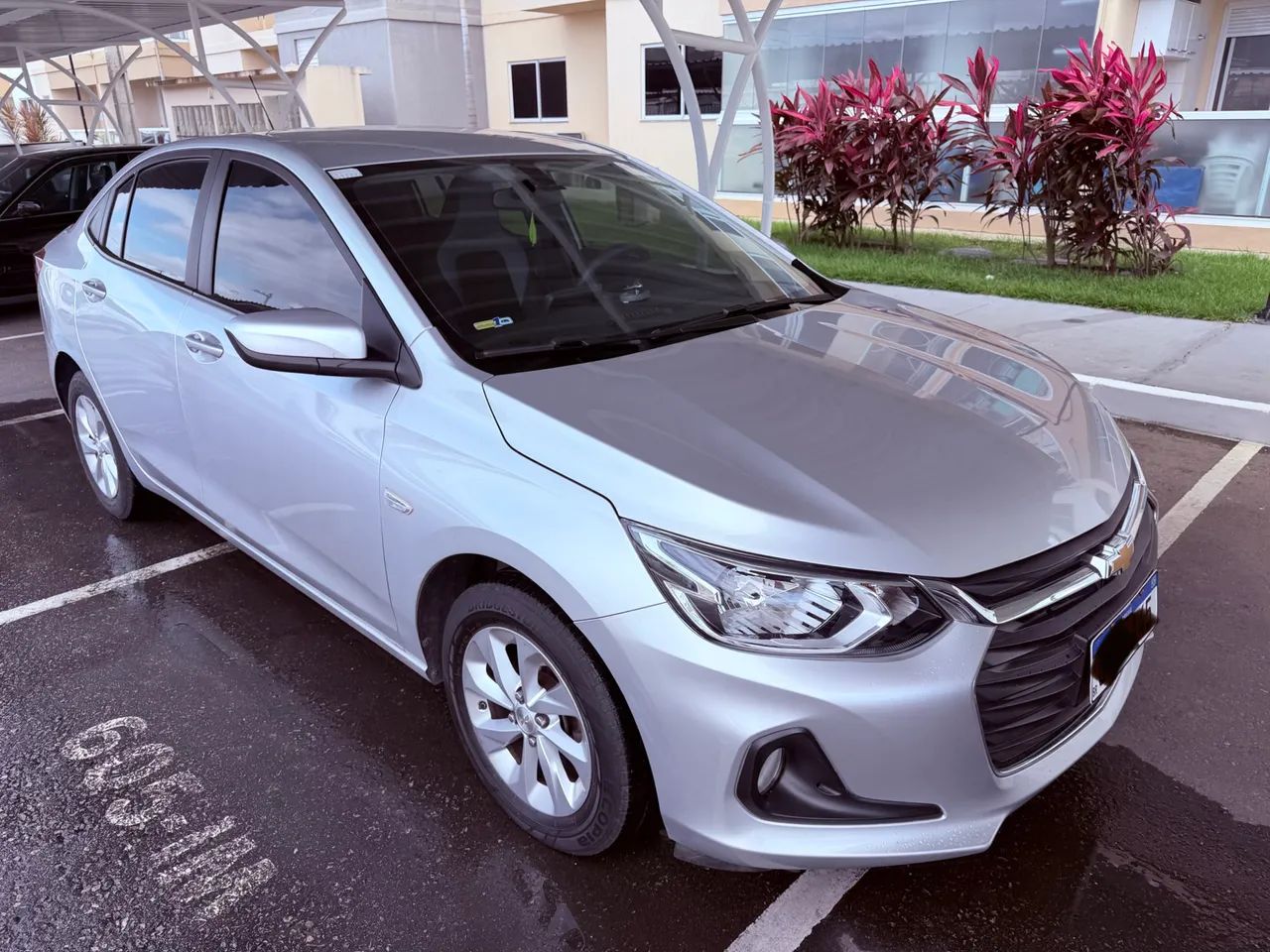 Chevrolet Onix Plus LT 1.0 12V Flex Mec. 4P 2020 - Foto 4