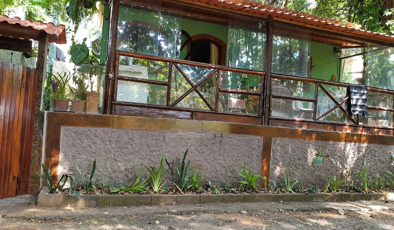 Casa 1 quarto com varanda em meio à natureza - Foto 2