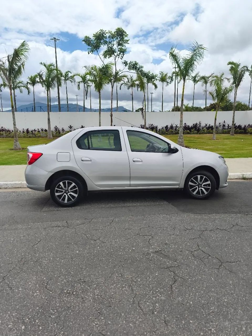 Renault Logan Dynamique Flex 1.6 16V 4P 2019 - Foto 12