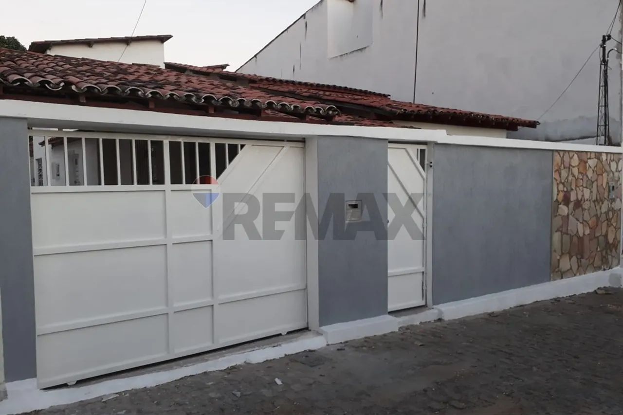 "Casa Ampla e Charmosa Próxima à UESB em Jequié"