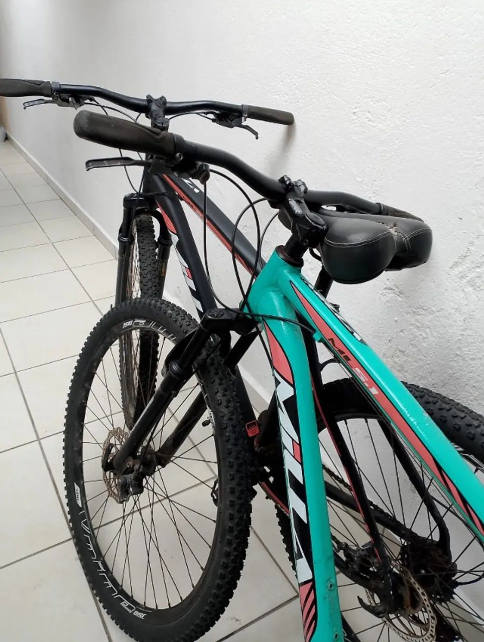 Vendo  bikes aro 29 ,em alumínio, freio a disco e marchas - Foto 3