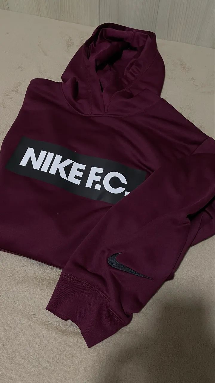 bolsa da schutz casaco da nike e boné  - Foto 3