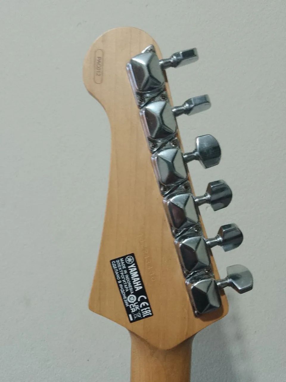 Guitarra Yamaha Pacífica PAC012 - Foto 5