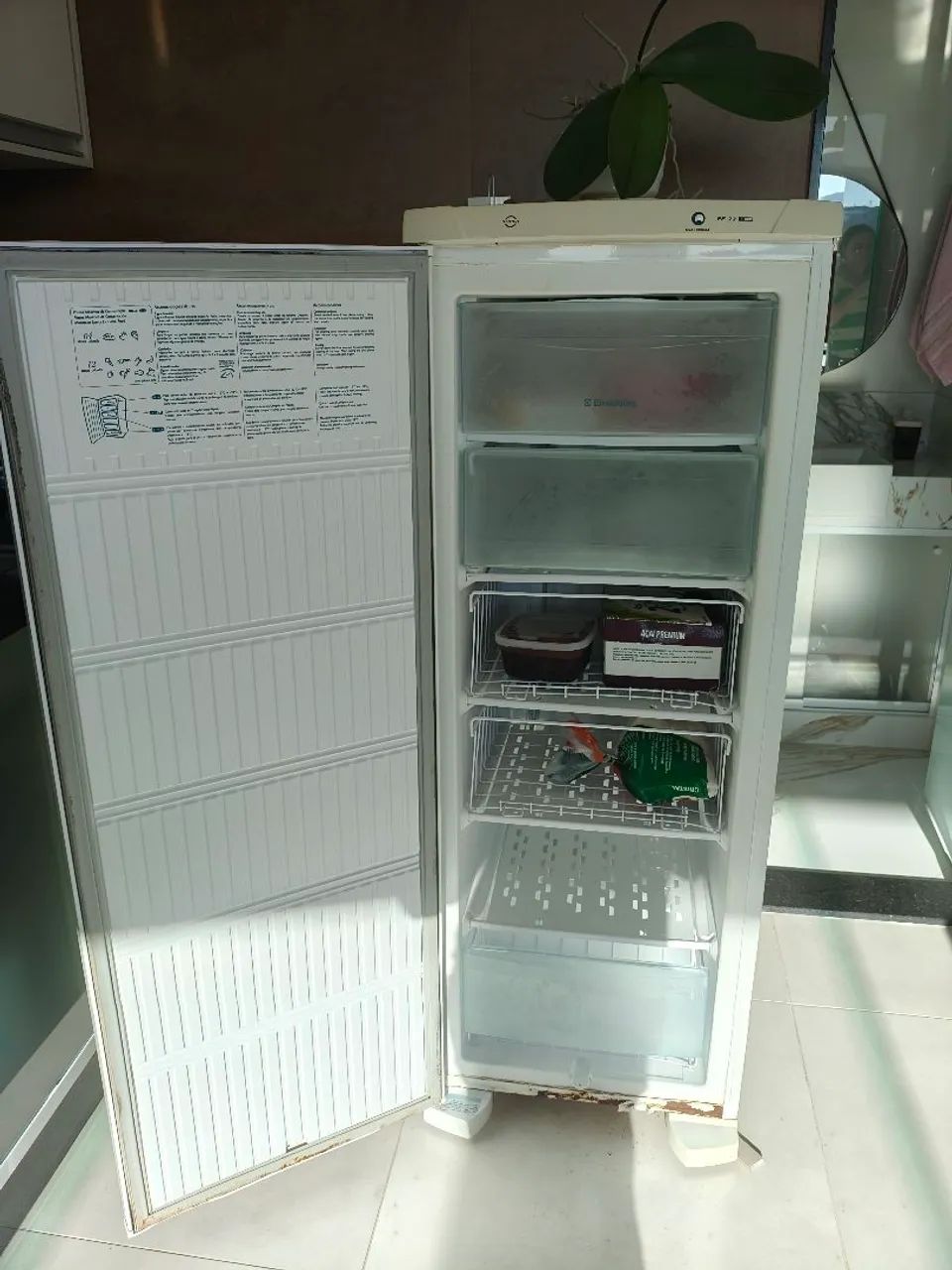 Freezer vertical  - Foto 2