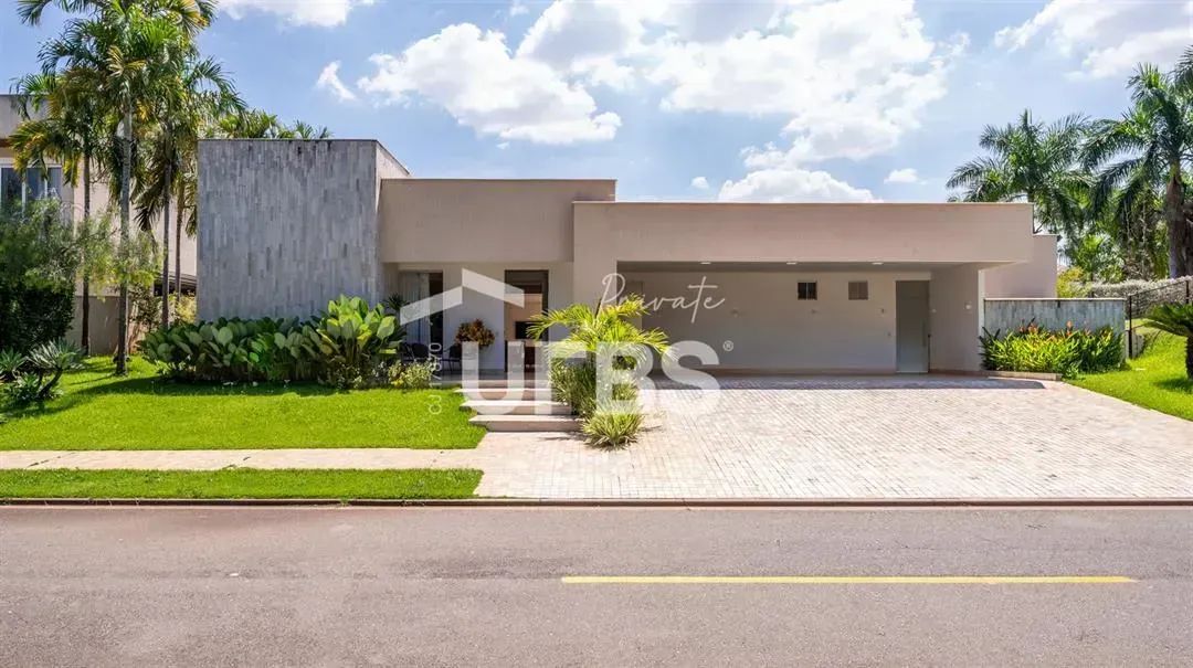 Casa Térrea de Esquina no Alphaville Goiás - Foto 2