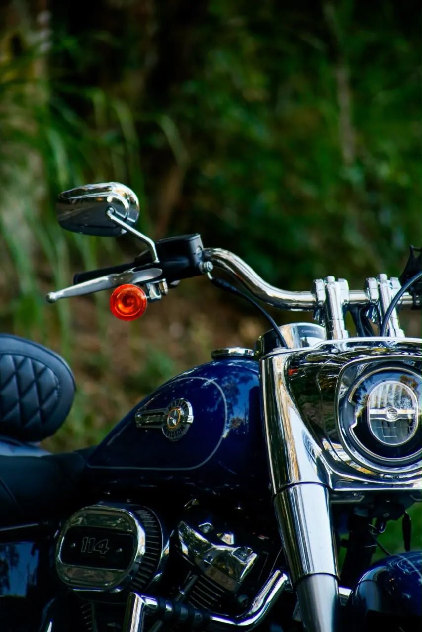 Moto impecável, sem nenhum risco