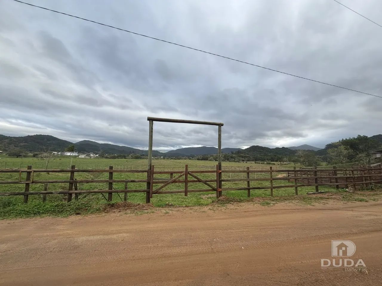 Amplo terreno de 2,3 hectares - Penha de Garopaba
