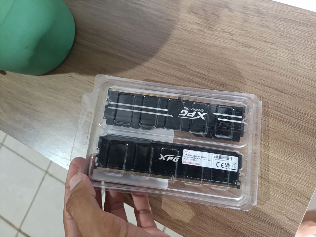 2 MEMÓRIAS RAM XPG DE 3200HZ DDR4 FUNCIONANDO PERFEITAMENTE  - Foto 2