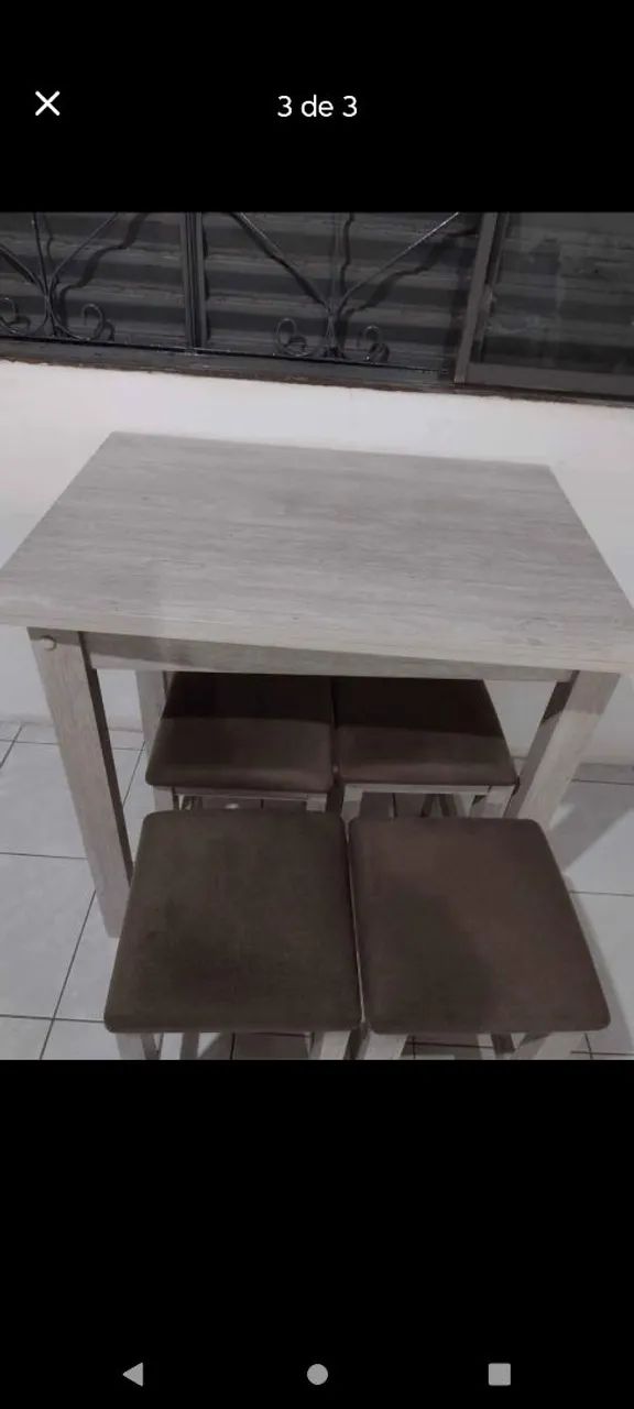 Mesa com 4 banquetas  - Foto 2