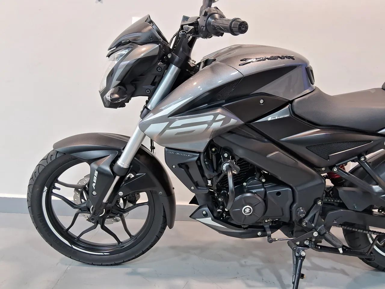 Bajaj DOMINAR 160 - Foto 5
