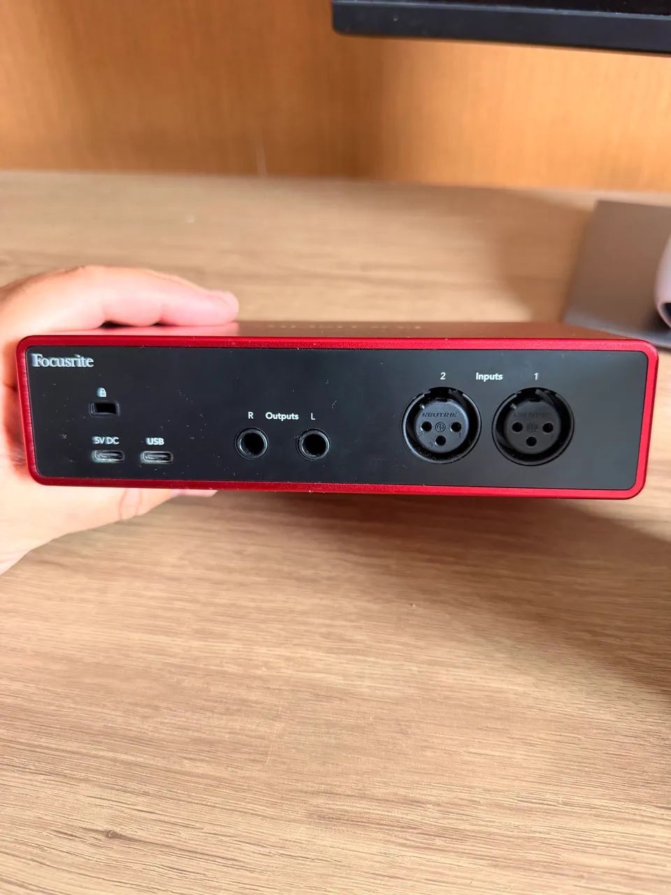 Interface De Audio Scarlett 2i2 Geração 4 - Focusrite - Foto 2