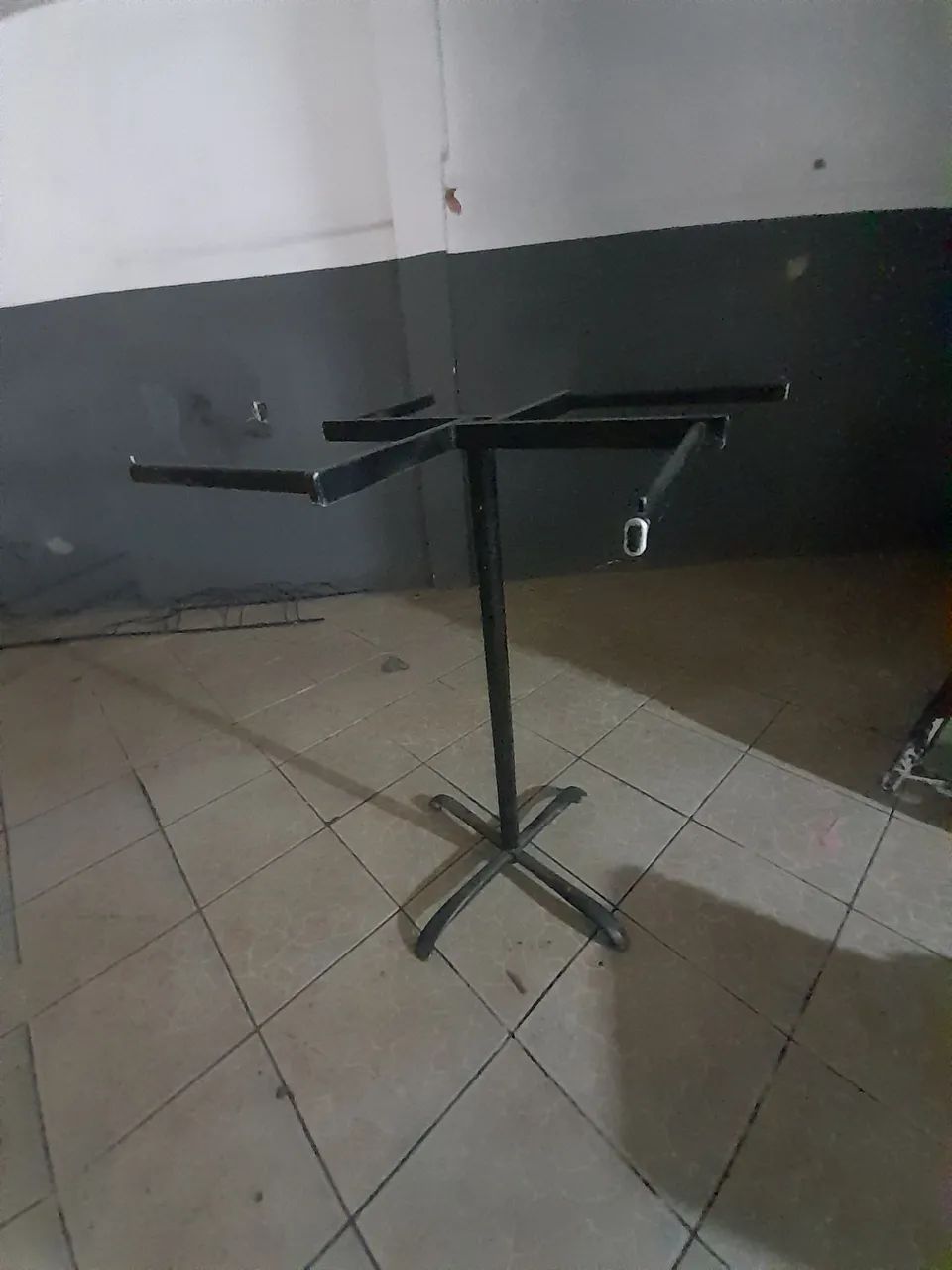 Arara de roupas - Foto 2
